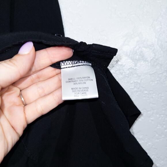 ModCloth Black Lace Front Collared Tank Top Size Small - Picture 5 of 6